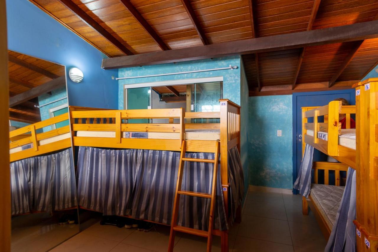 Sea Wolf Surf Hostel * Florianopolis